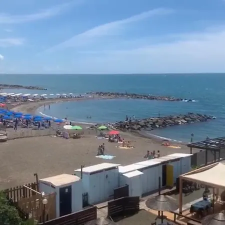 Roma Meraviglioso Attico Sul Mare